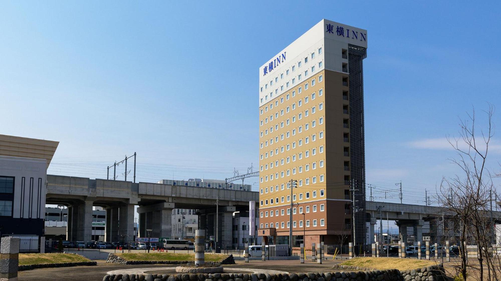 Toyoko Inn Shin-Aomori-Eki Higashi-Guchi Exterior foto