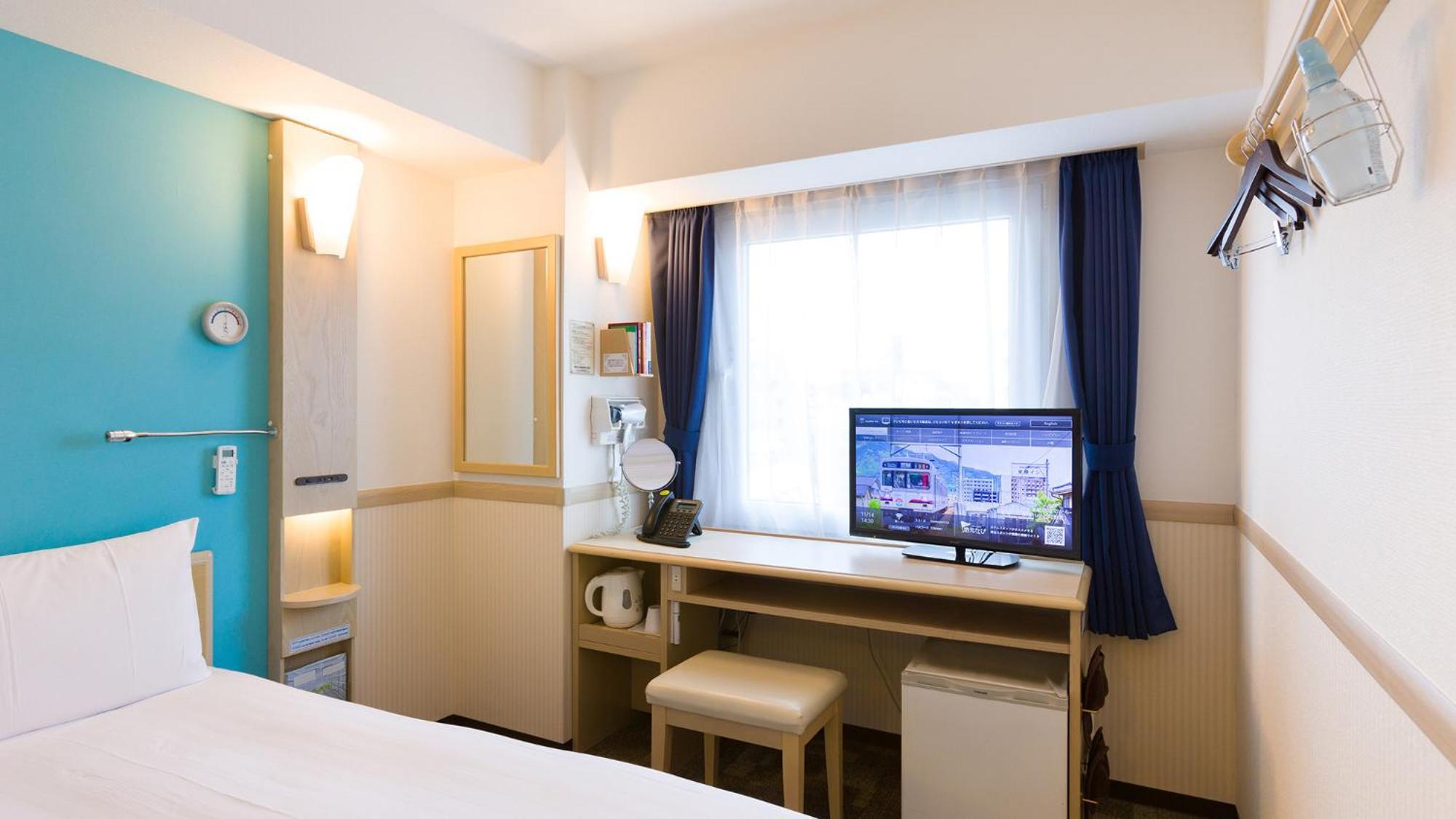 Toyoko Inn Shin-Aomori-Eki Higashi-Guchi Quarto foto